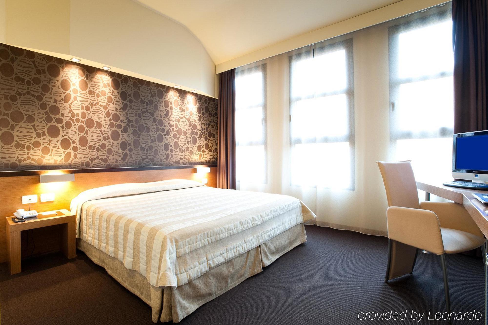 Hc3 Hotel Boloňa Pokoj fotografie